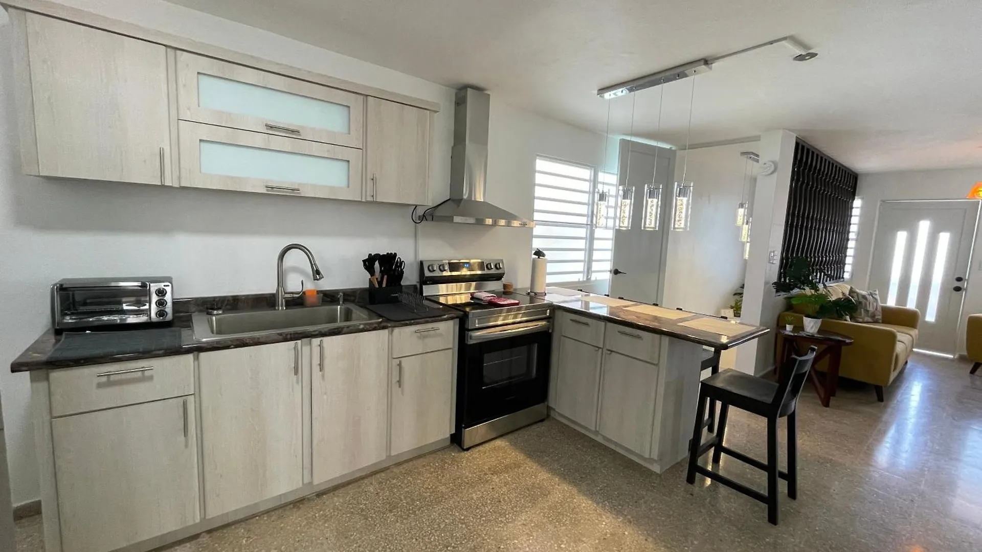 Mont Residence Offering A Loft And 3 Bedroom Apartment Steps From The Ferry 비에케스 푸에르토리코